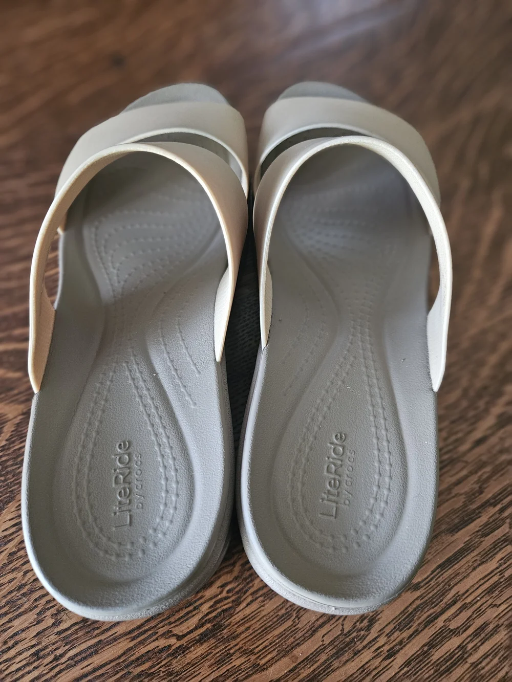 Crocs Brooklyn Low Wedge Two Strap Sandals Women’s 8 Beige Taupe